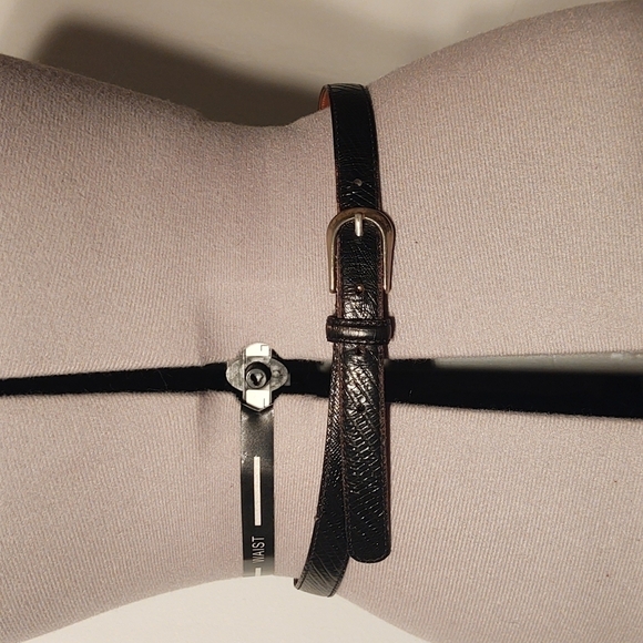 Thin Black Snakeskin Genuine Leather Upper Belt with Silver Buckle Sz M - Picture 1 of 7